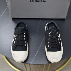 Balenciaga Sneakers